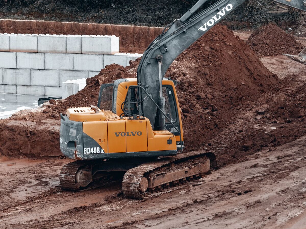 Excavadora Komatsu PC200